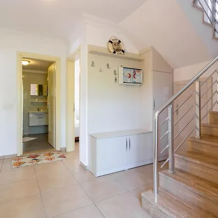 Gunsu Villa *